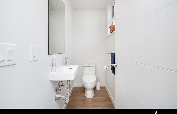 8562 Osler Street Marpole