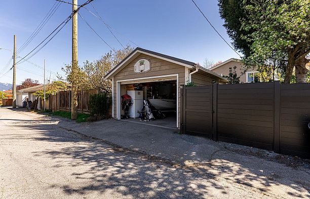 5655 Ontario Street Cambie