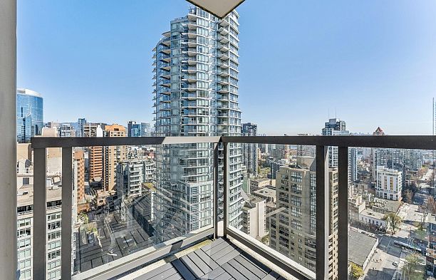 2506 1308 Hornby Street Downtown VW