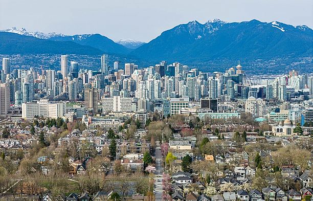 3832 Heather Street Cambie