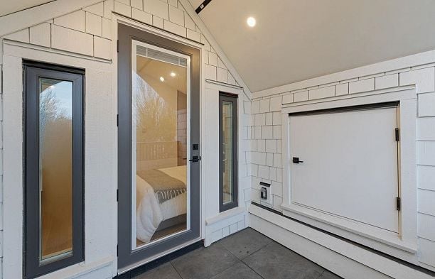 1 1166 E 11th Avenue Mount Pleasant VE