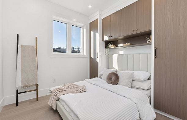 1 847 E 10 Avenue Mount Pleasant VE