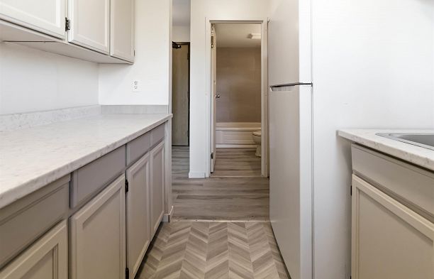 303 1296 W 70th Avenue Marpole