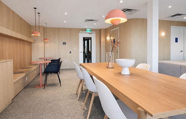 422 2471 St George Street Mount Pleasant VE