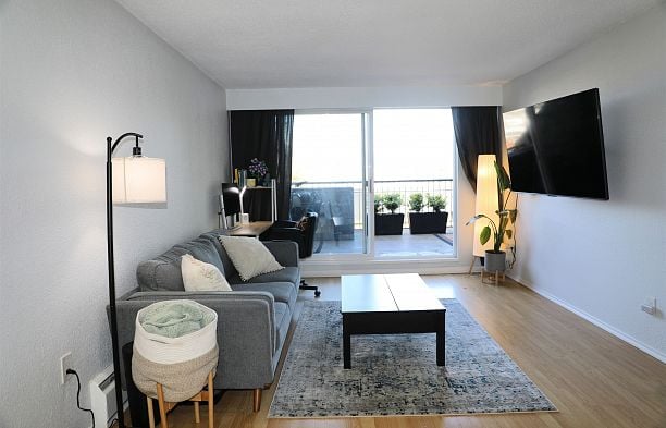 615 774 Great Northern Way Mount Pleasant VE