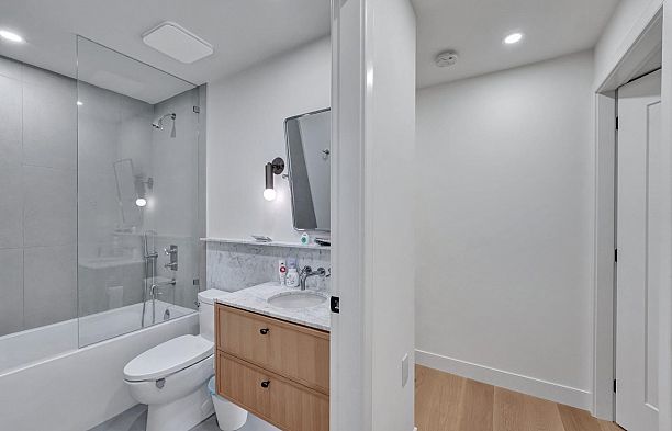 1232 W 26th Avenue Shaughnessy