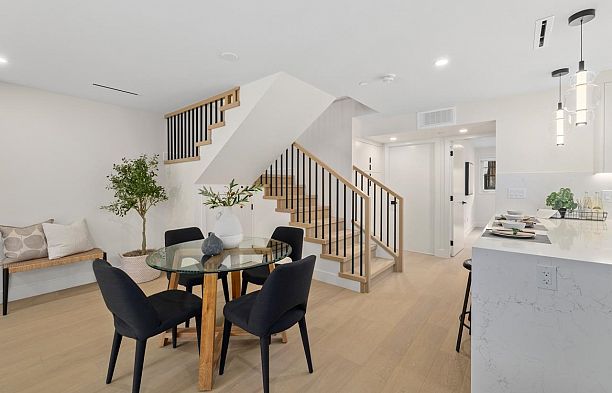 2438 W 49 Avenue S.W. Marine