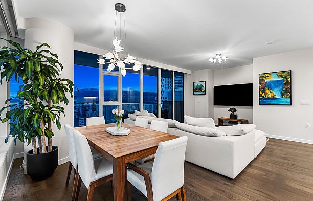 3404 1335 Howe Street Downtown VW