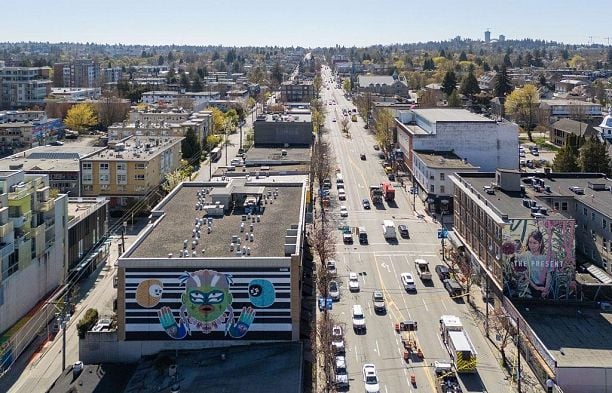 208 205 E 10th Avenue Mount Pleasant VE