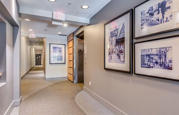 208 205 E 10th Avenue Mount Pleasant VE