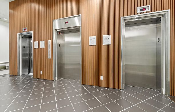 2709 501 Pacific Street Downtown VW