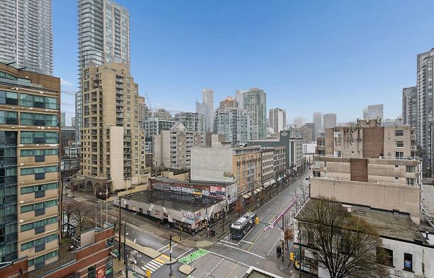 902 1325 Rolston Street Downtown VW