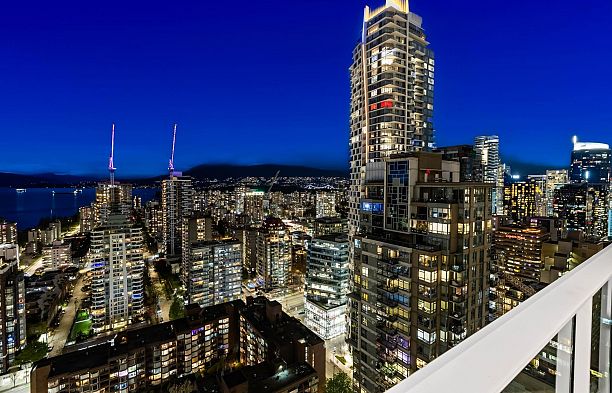 3404 1335 Howe Street Downtown VW