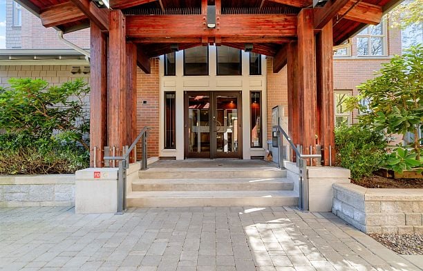 1217 4655 Valley Drive Quilchena