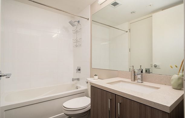 605 1788 Ontario Street Mount Pleasant VE