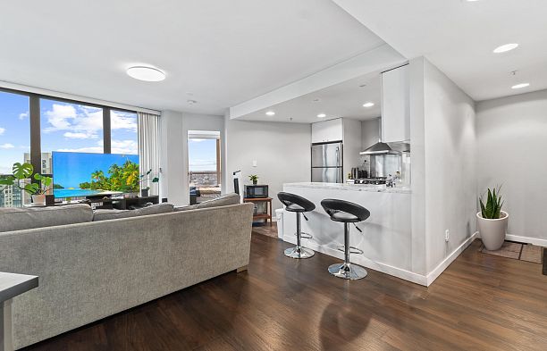 2709 501 Pacific Street Downtown VW