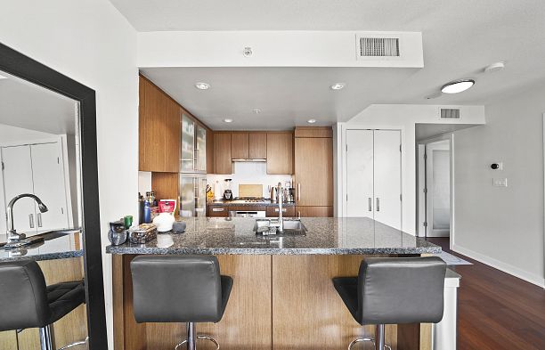 1708 1055 Richards Street Downtown VW