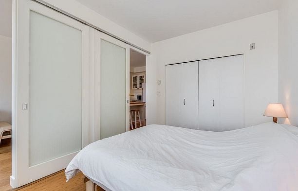 208 205 E 10th Avenue Mount Pleasant VE