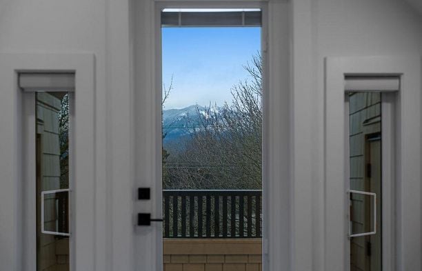 1 1166 E 11th Avenue Mount Pleasant VE