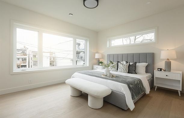 2 735 E 10th Avenue Mount Pleasant VE