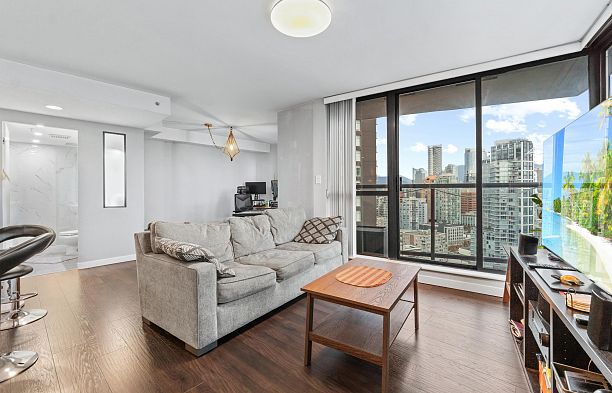 2709 501 Pacific Street Downtown VW