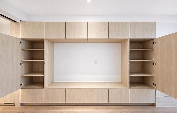 422 2471 St George Street Mount Pleasant VE