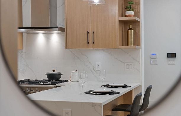 1 1166 E 11th Avenue Mount Pleasant VE