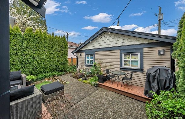 723 E 12th Avenue Mount Pleasant VE