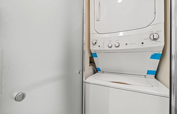 2709 501 Pacific Street Downtown VW