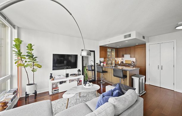 1708 1055 Richards Street Downtown VW