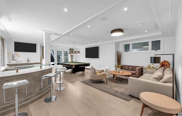 1738 W 38th Avenue Shaughnessy