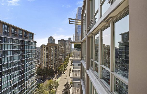 1708 1055 Richards Street Downtown VW