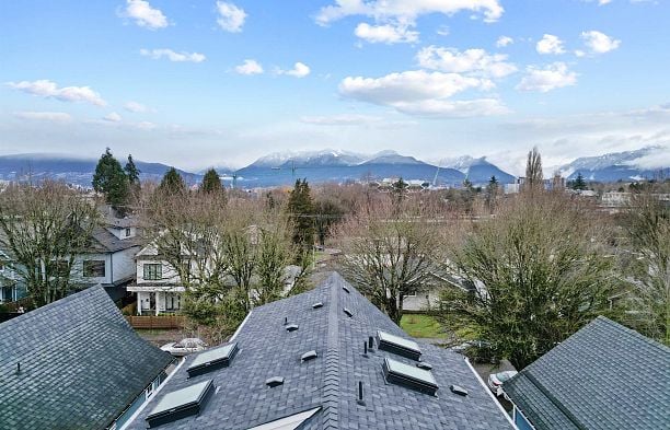 1 1166 E 11th Avenue Mount Pleasant VE