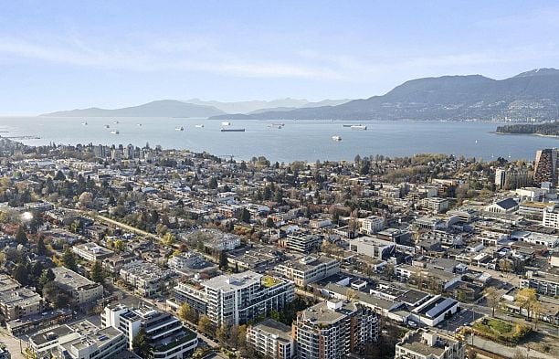 303 1633 West 8th Avenue Fairview VW