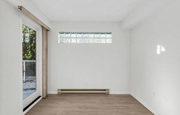 202 966 W 14th Avenue Fairview VW