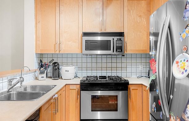 1217 4655 Valley Drive Quilchena