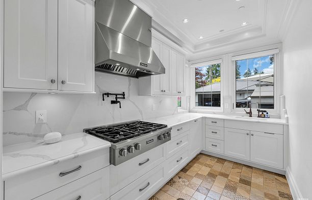1738 W 38th Avenue Shaughnessy
