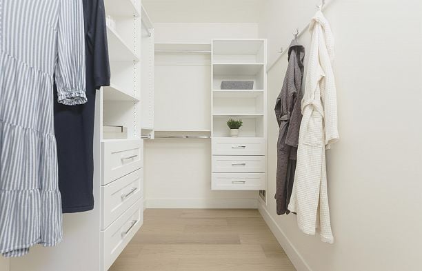 2 735 E 10th Avenue Mount Pleasant VE