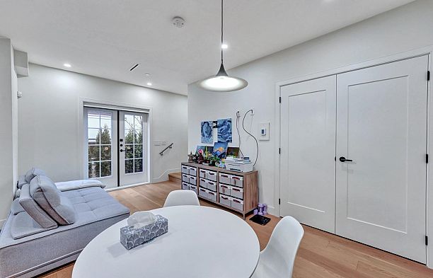 1232 W 26th Avenue Shaughnessy