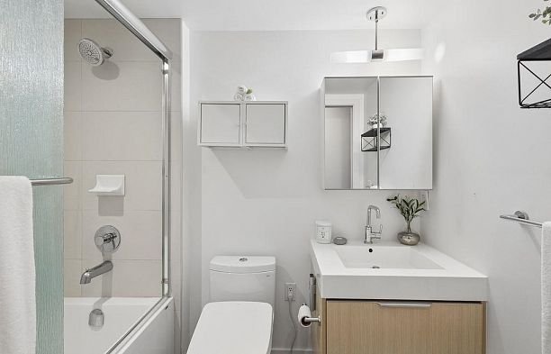 902 1325 Rolston Street Downtown VW