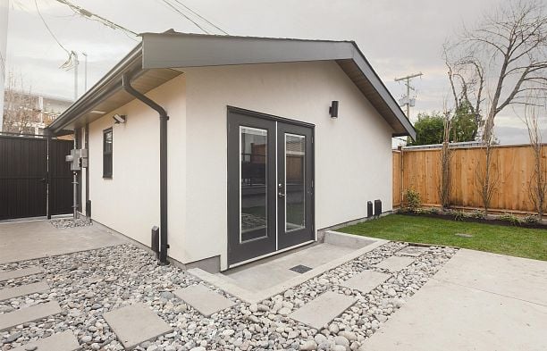 2 735 E 10th Avenue Mount Pleasant VE