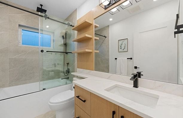 1 1166 E 11th Avenue Mount Pleasant VE