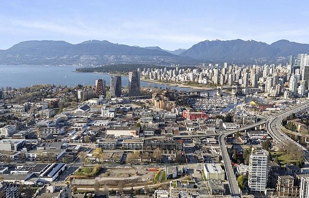 303 1633 West 8th Avenue Fairview VW