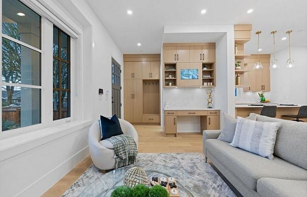 1 1166 E 11th Avenue Mount Pleasant VE