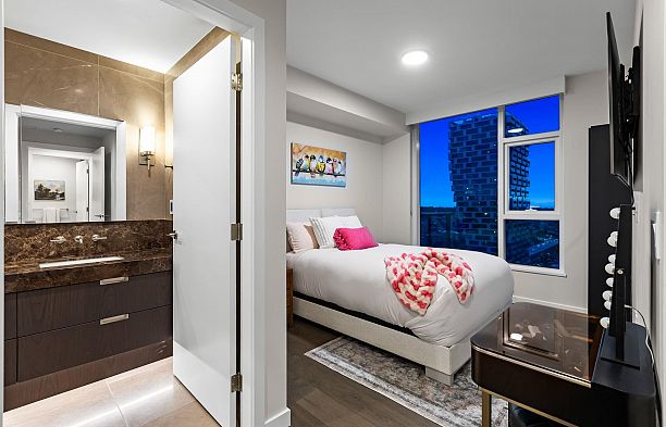 3404 1335 Howe Street Downtown VW