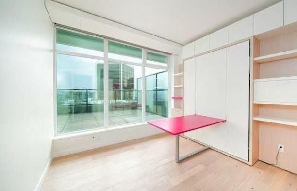 903 2411 Heather Street Fairview VW