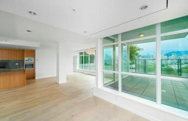 903 2411 Heather Street Fairview VW