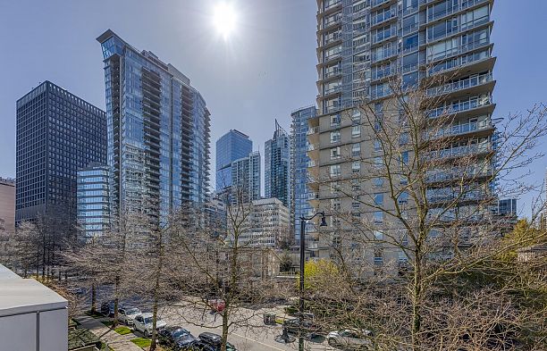 TH29 1295 W Cordova Street Coal Harbour