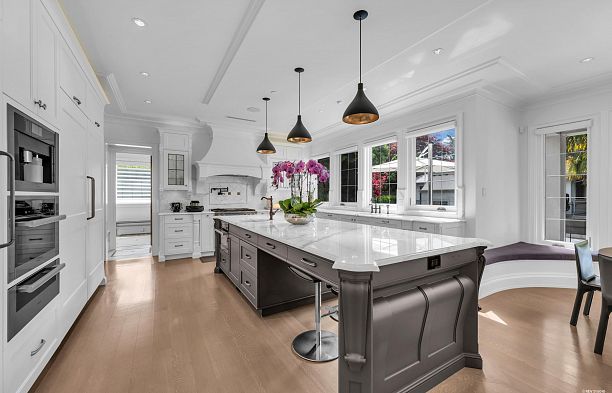 1738 W 38th Avenue Shaughnessy