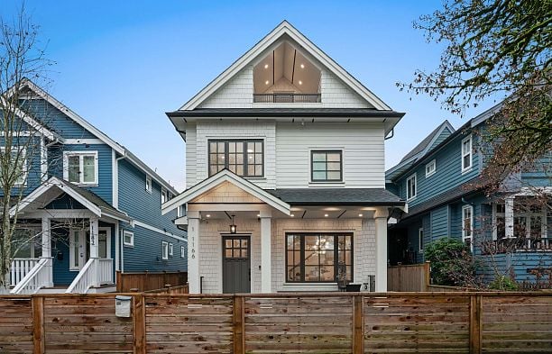 1 1166 E 11th Avenue Mount Pleasant VE